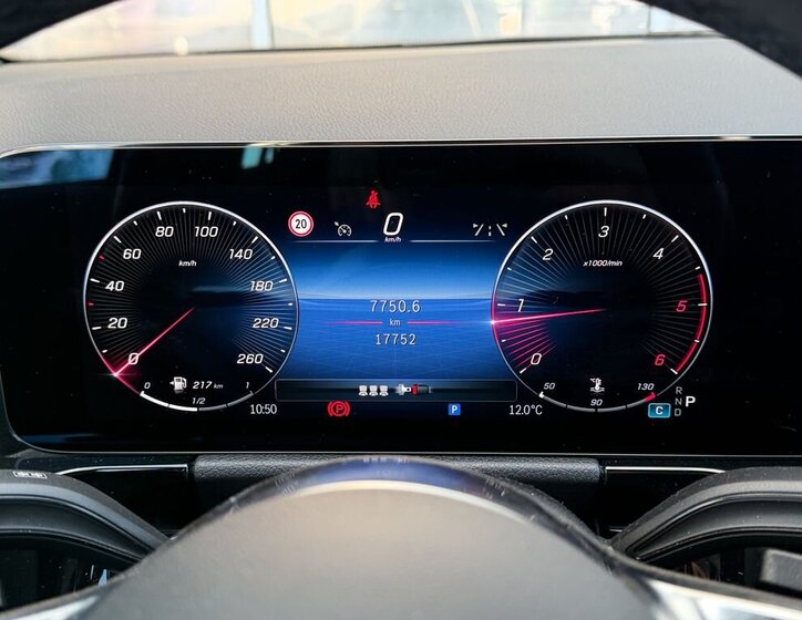 Mercedes-Benz GLA SUV / Terénní 2,0 l 85 kw