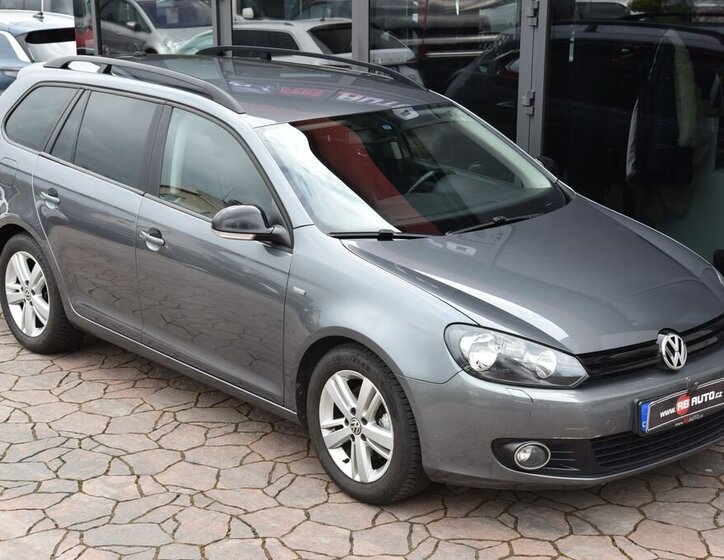 Volkswagen Golf Kombi 1,6 l 77 kw