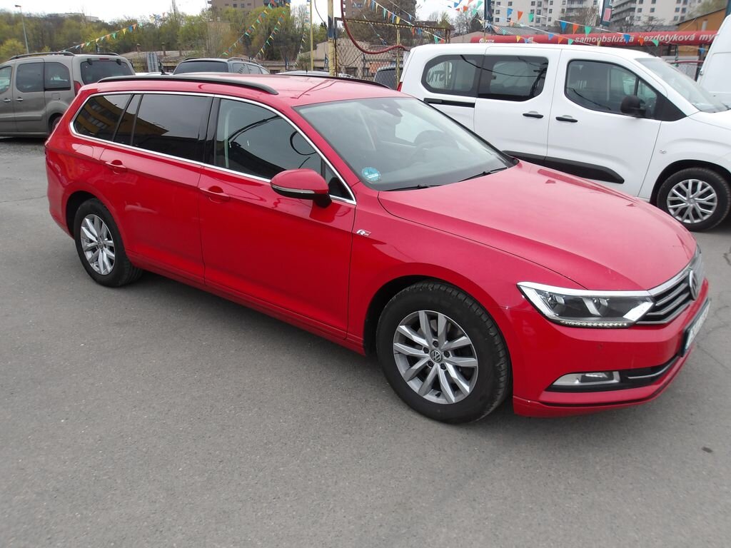 Volkswagen Passat Kombi 1,6 l 88 kw