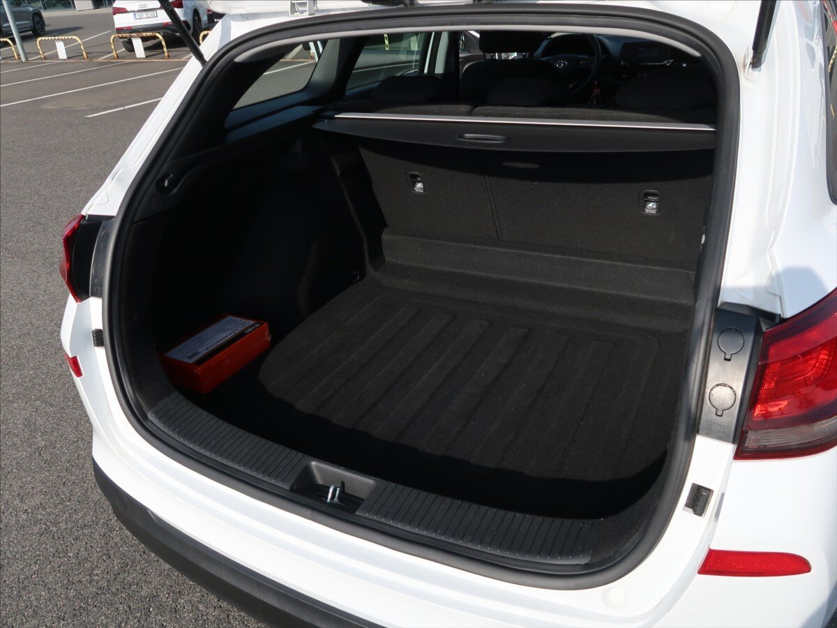 Hyundai i30 Kombi 1,4 l 73 kw