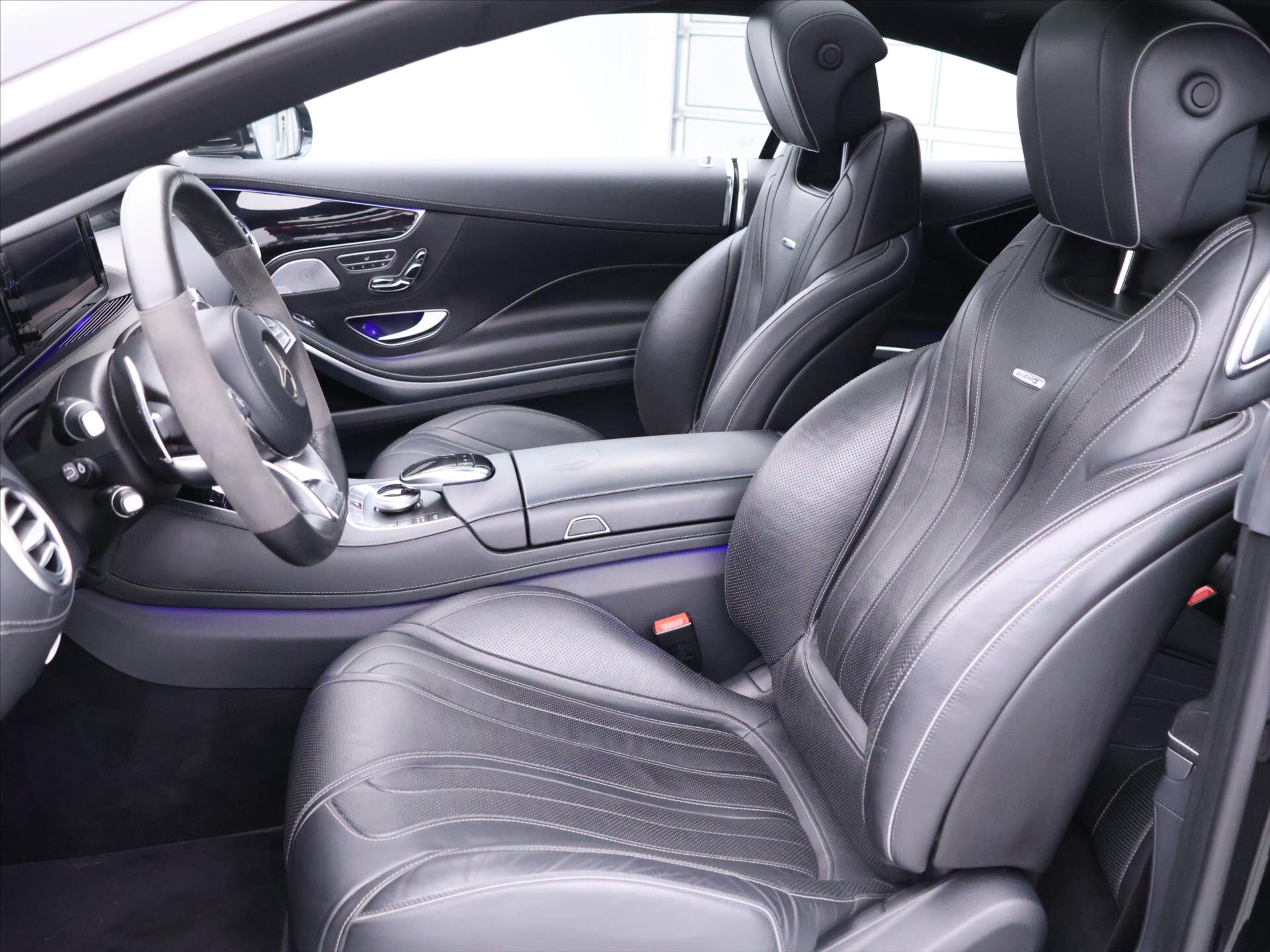 Mercedes-Benz Třídy S Kupé 5,5 l 430 kw