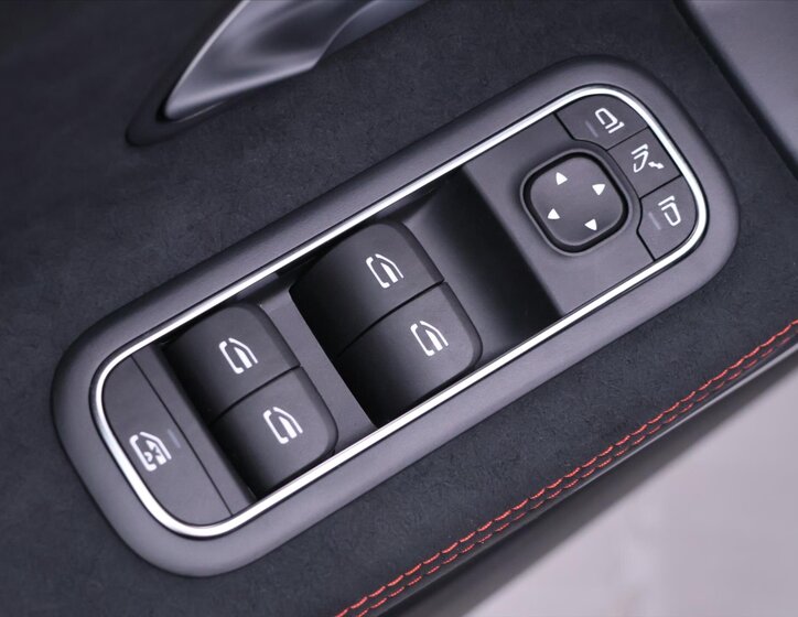 Mercedes-Benz CLA Kupé 1,3 l 120 kw