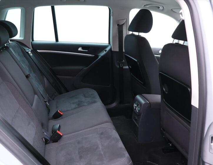 Volkswagen Tiguan 15