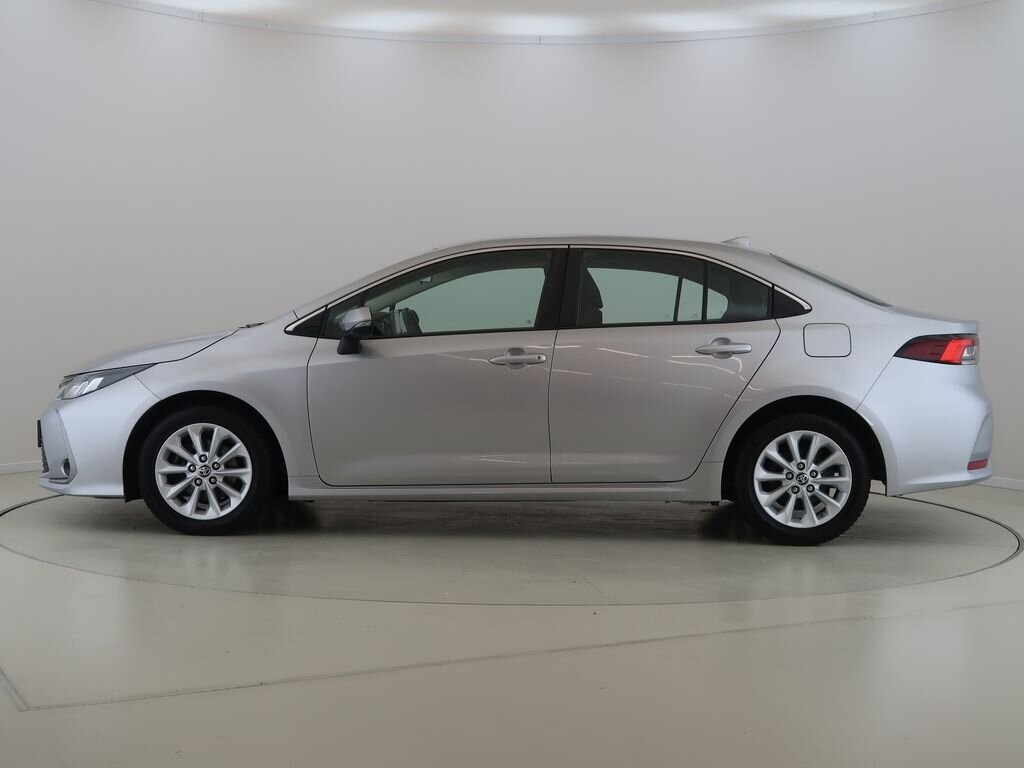 Toyota Corolla Sedan 1,5 l 92 kw