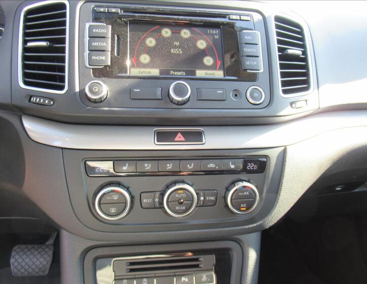 Volkswagen Sharan 19