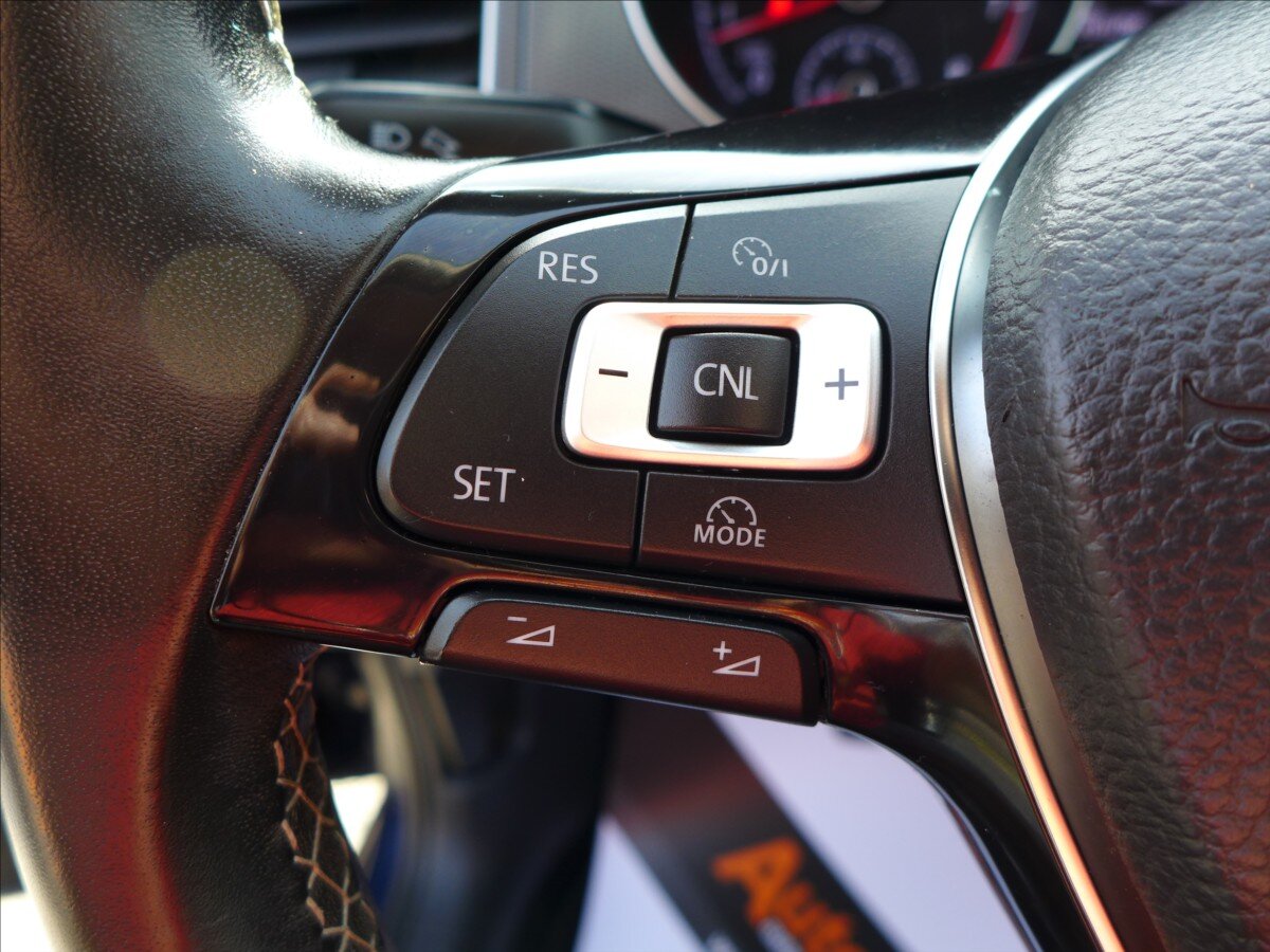 Volkswagen Golf Sportsvan Kombi 1,2 l 81 kw