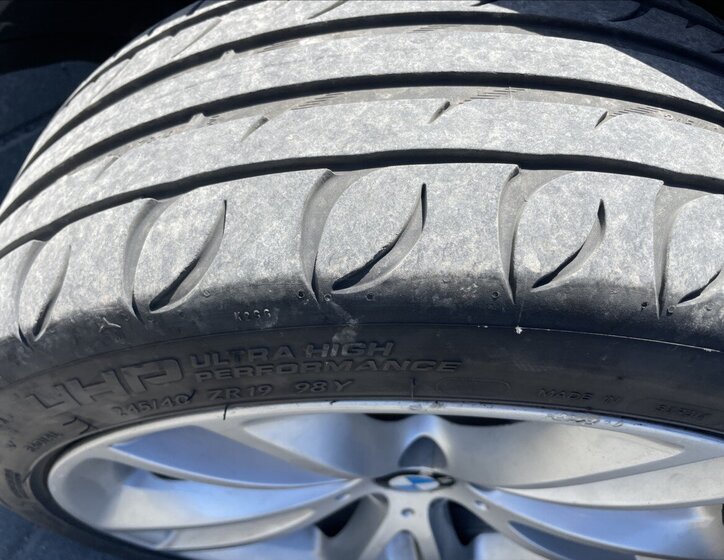 BMW Řada 5 Kombi 3,0 l 180 kw