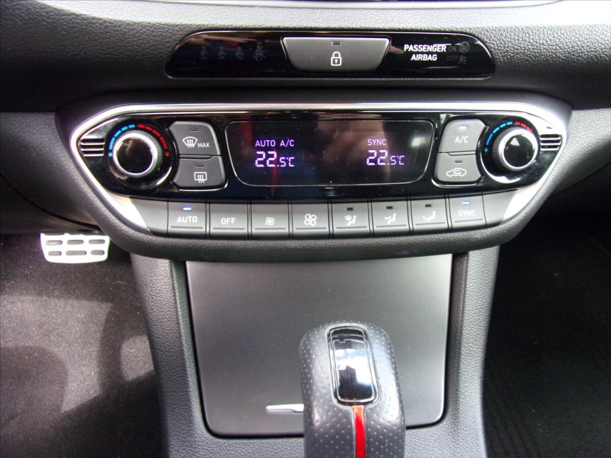 Hyundai i30 Hatchback 1,6 l 100 kw