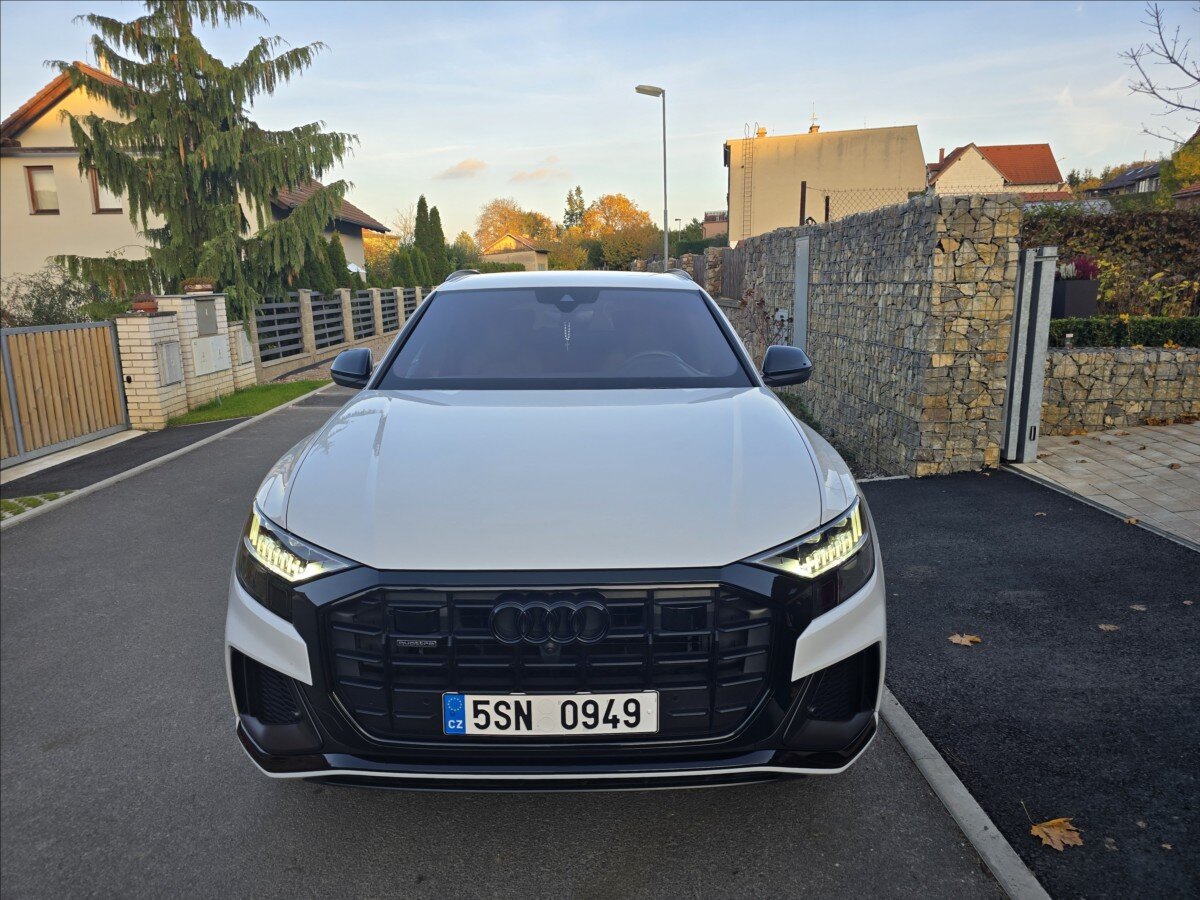 Audi Q8 Hatchback 3,0 l 210 kw