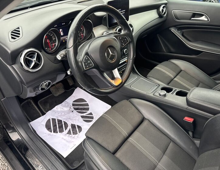 Mercedes-Benz GLA SUV / Terénní 2,1 l 100 kw