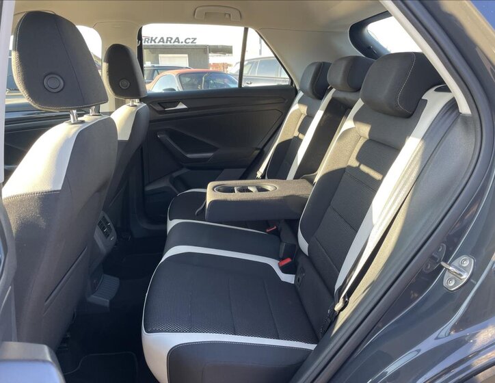 Volkswagen T-Roc SUV 2,0 l 110 kw