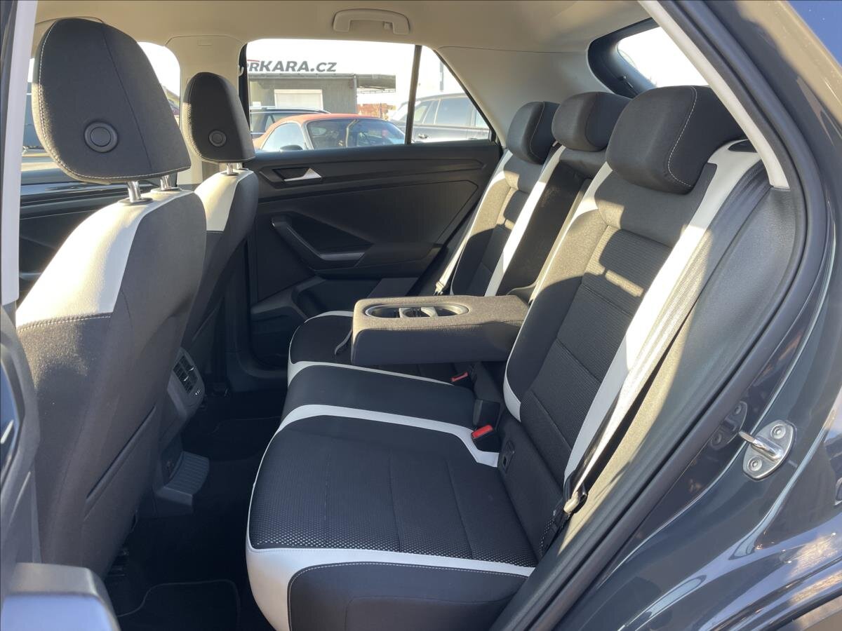 Volkswagen T-Roc SUV 2,0 l 110 kw