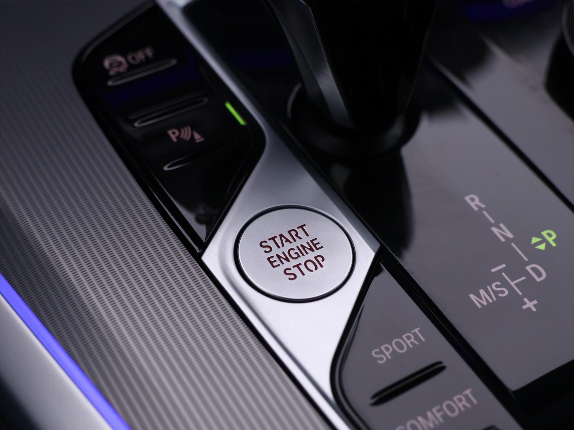 BMW X5 SUV / Terénní 3,0 l 210 kw