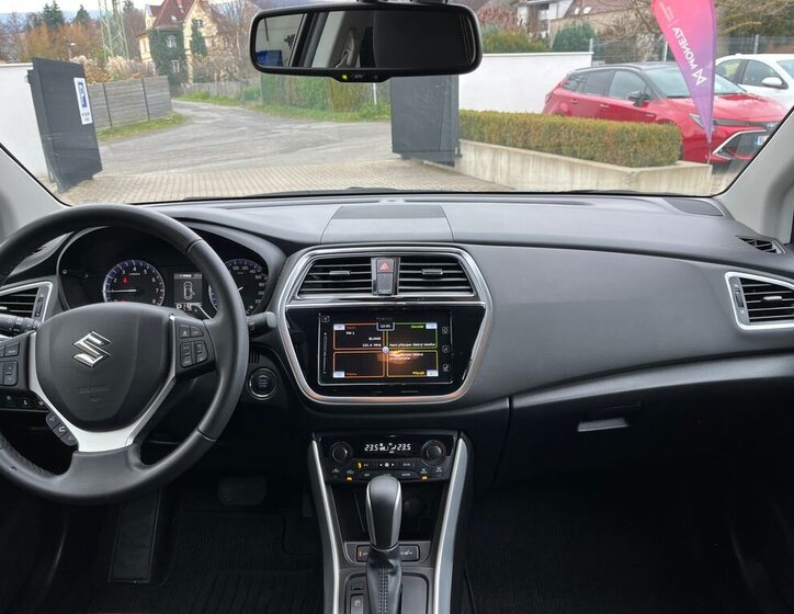 Suzuki SX4 S-Cross 18