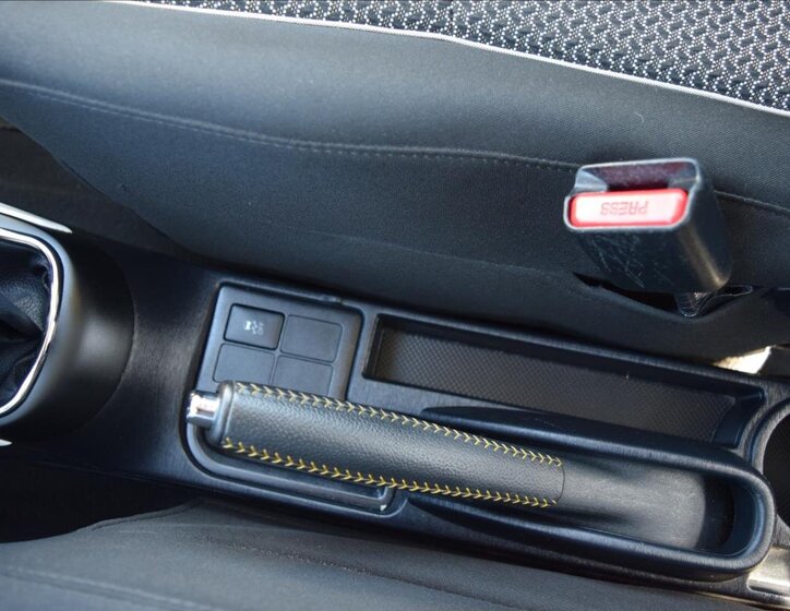 Toyota Yaris Hatchback 998,0 51 kw