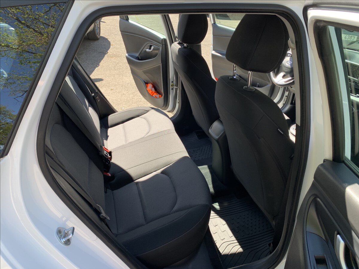 Hyundai i30 Kombi 1,6 l 81 kw