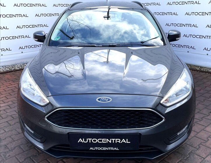 Ford Focus Kombi 999,0 92 kw