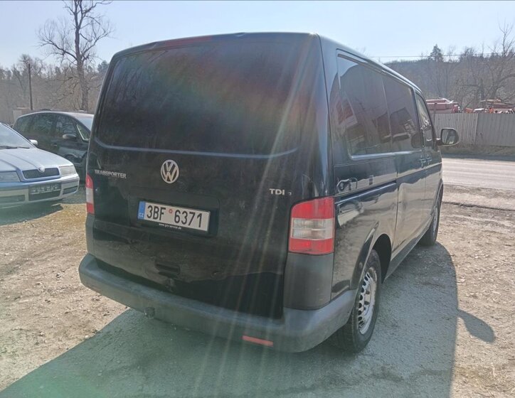 Volkswagen Transporter Skříň 2,0 l 75 kw