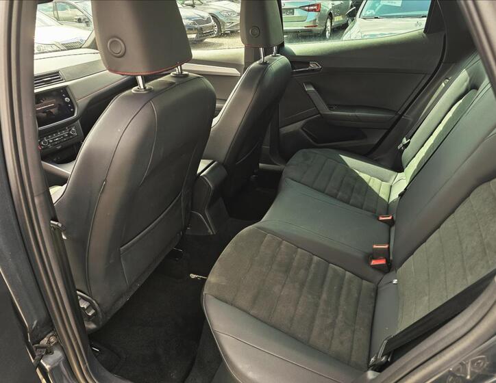 Seat Arona 22