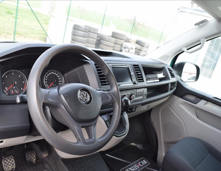 Volkswagen Transporter Kombi 2,0 l 110 kw