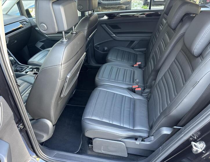 Volkswagen Touran 23
