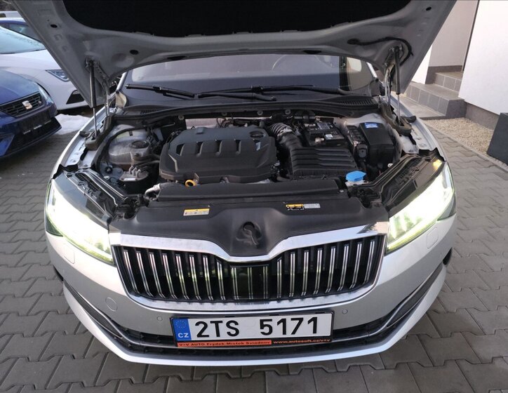 Škoda Superb Kombi 2,0 l 110 kw