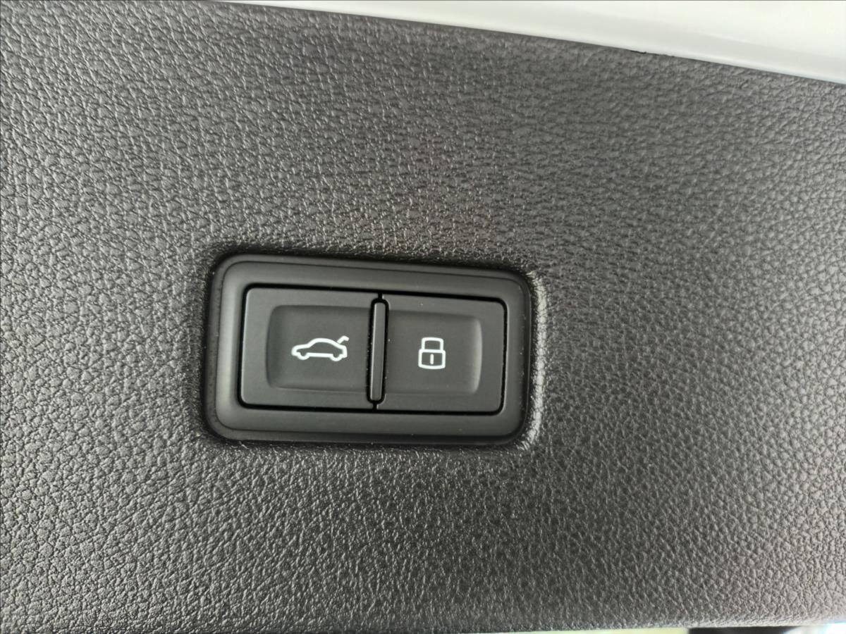 Audi SQ8 SUV / Terénní 4,0 l 320 kw