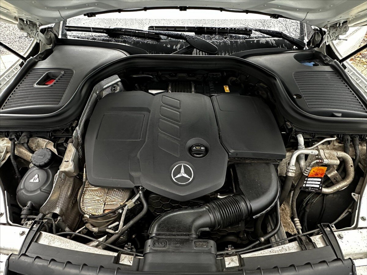 Mercedes-Benz GLC Kombi 2,0 l 143 kw