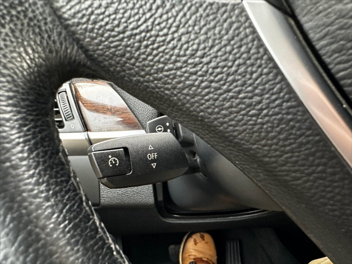 BMW X5 Kombi 3,0 l 180 kw