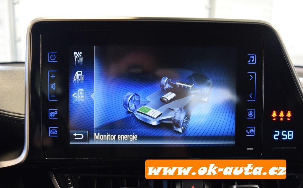 Toyota C-HR Hatchback 1,8 l 0