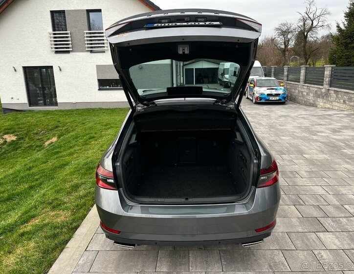 Škoda Superb Sedan / Limuzína 2,0 l 206 kw