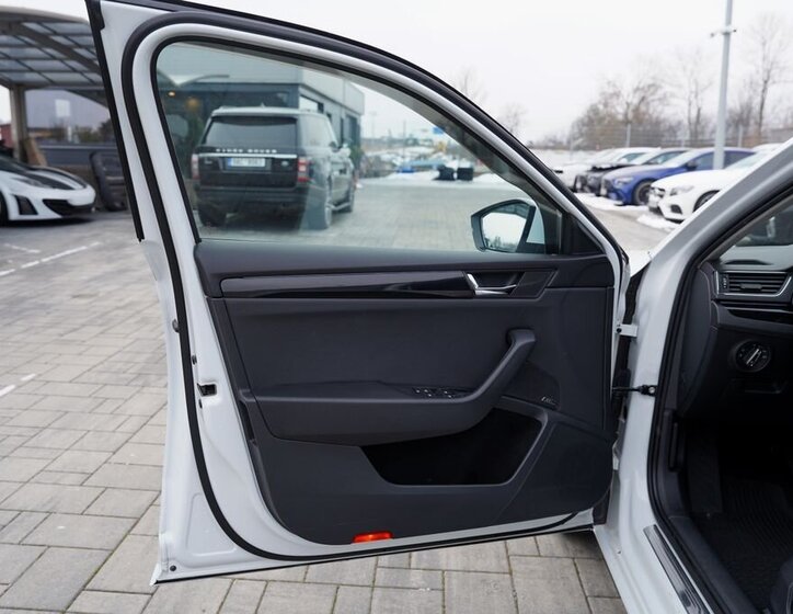 Škoda Superb Sedan 2,0 l 140 kw