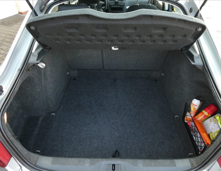 Škoda Octavia Sedan / Limuzína 1,6 l 85 kw