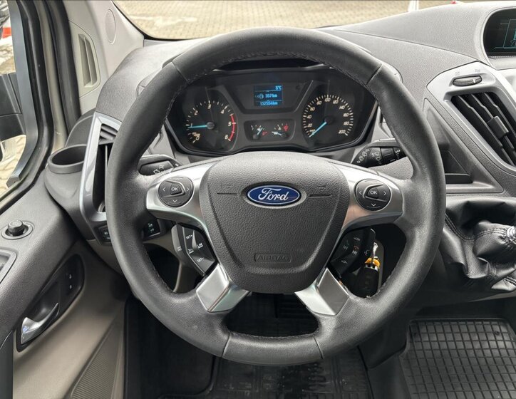 Ford Tourneo Custom Kombi 2,2 l 92 kw