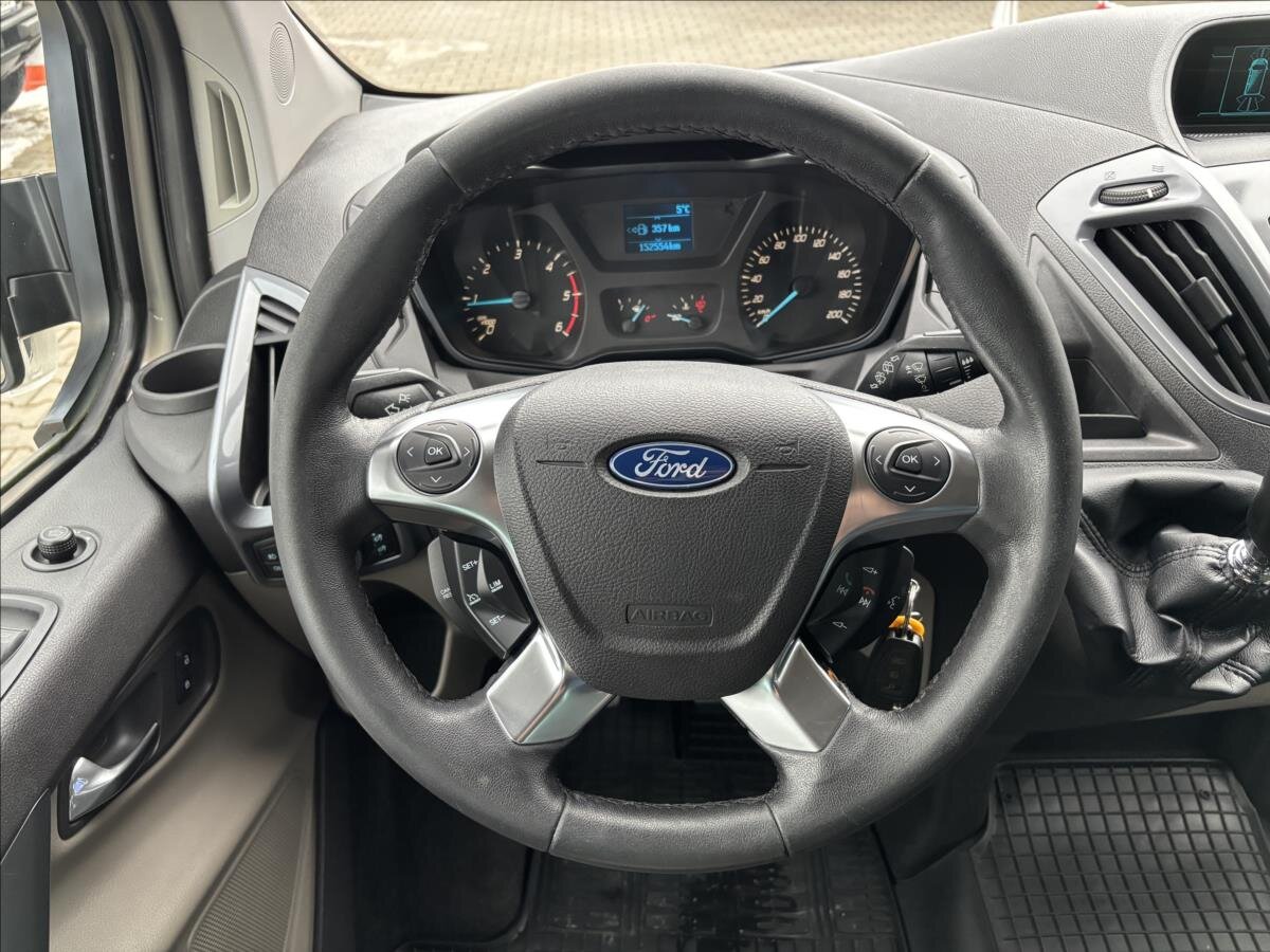 Ford Tourneo Custom Kombi 2,2 l 92 kw