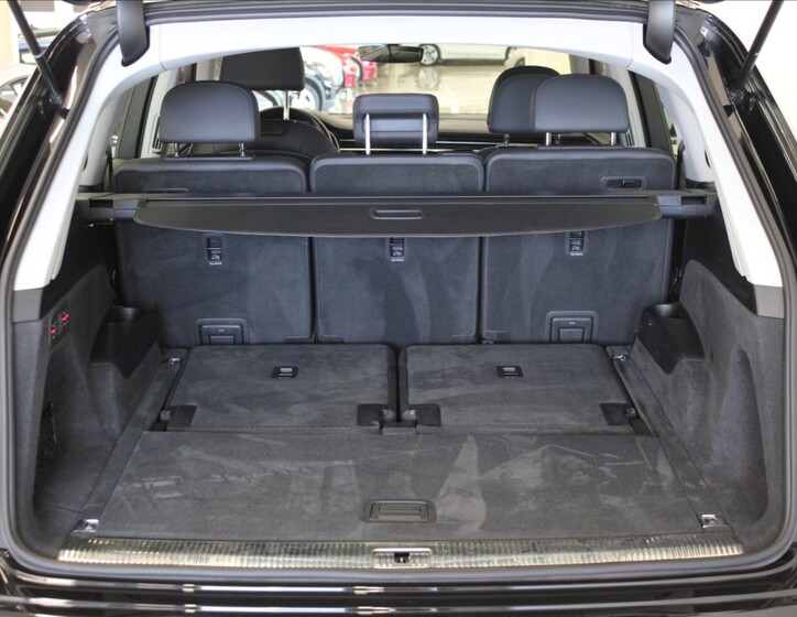Audi Q7 28