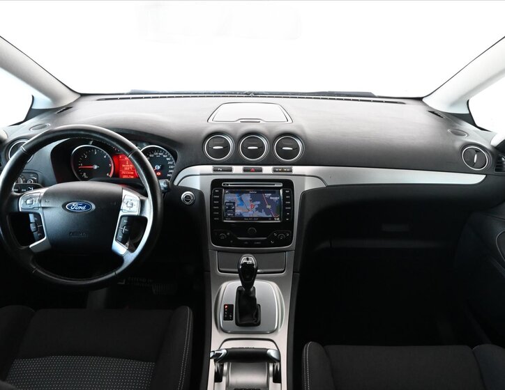 Ford S-MAX MPV 2,0 l 100 kw