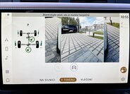 Land Rover Defender 21