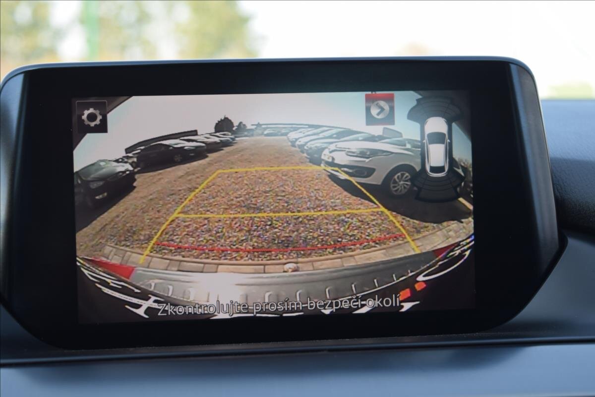 Mazda 6 Sedan / Limuzína 2,5 l 141 kw