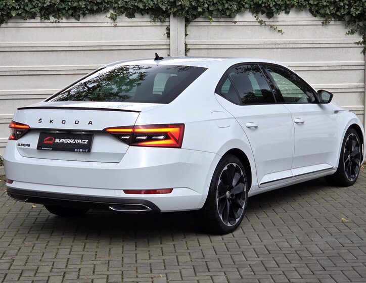 Škoda Superb Liftback 1,5 l 110 kw
