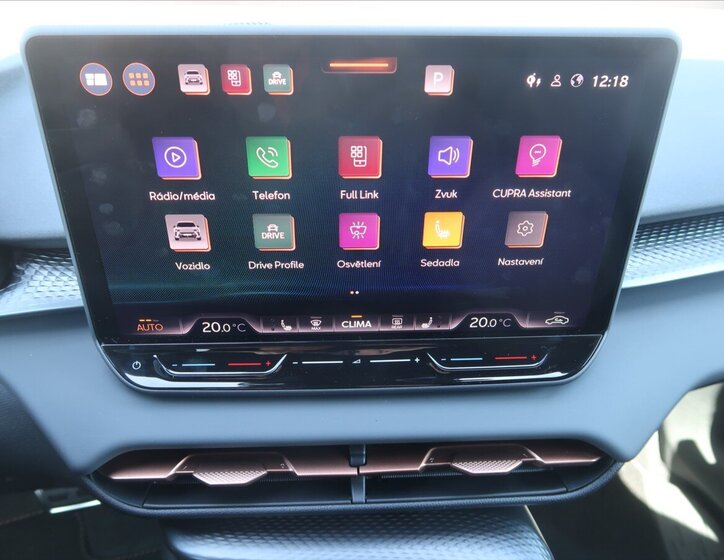 Cupra Terramar SUV / Terénní 2,0 l 195 kw