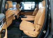 Jeep Grand Wagoneer 41