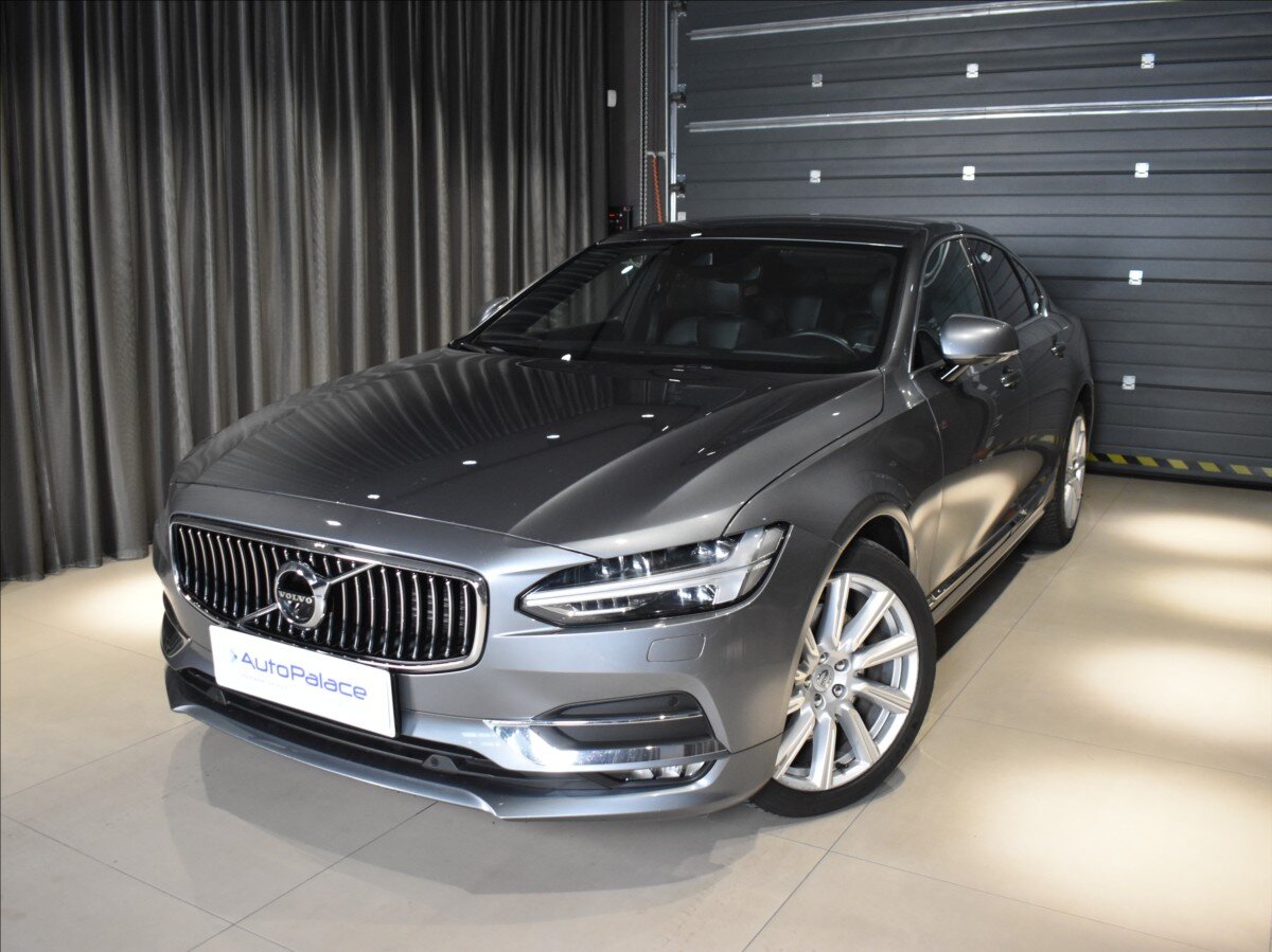 Volvo S90 Sedan / Limuzína 2,0 l 228 kw