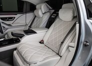 Mercedes-Benz Ostatní Sedan / Limuzína 6,0 l 450 kw