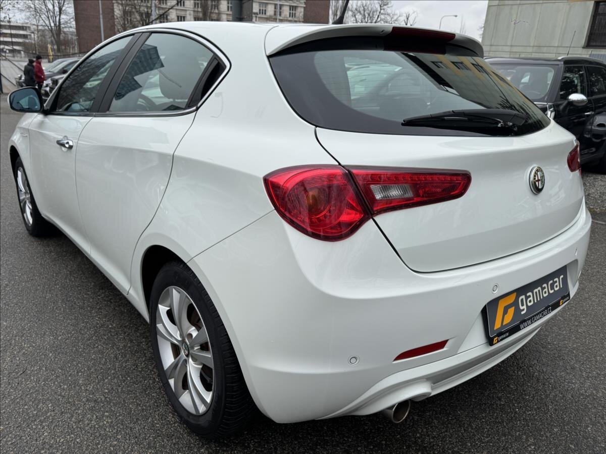 Alfa Romeo Giulietta Hatchback 1,4 l 125 kw