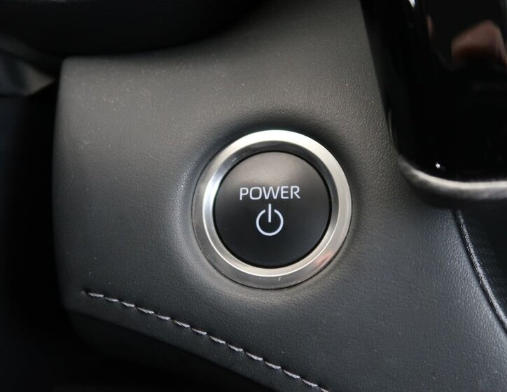 Toyota Highlander Kombi 2,5 l 140 kw