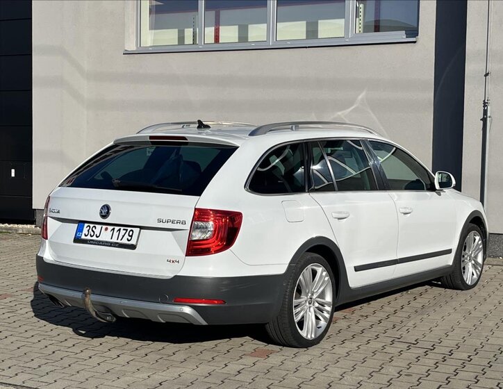 Škoda Superb 5