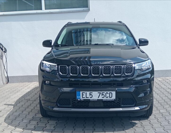 Jeep Compass SUV 1,3 l 132 kw