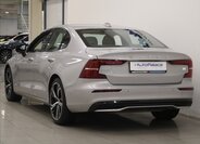 Volvo S60 Sedan / Limuzína 2,0 l 335 kw