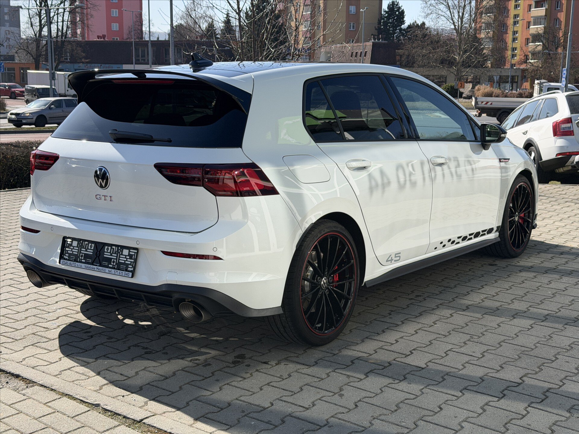 Volkswagen Golf Hatchback 2,0 l 221 kw